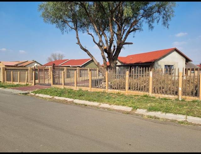 3 BEDROOM HOUSE FOR SALE IN KLIPPOORTJE